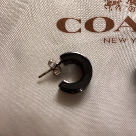 COACH earrings - Picture 4 of 8